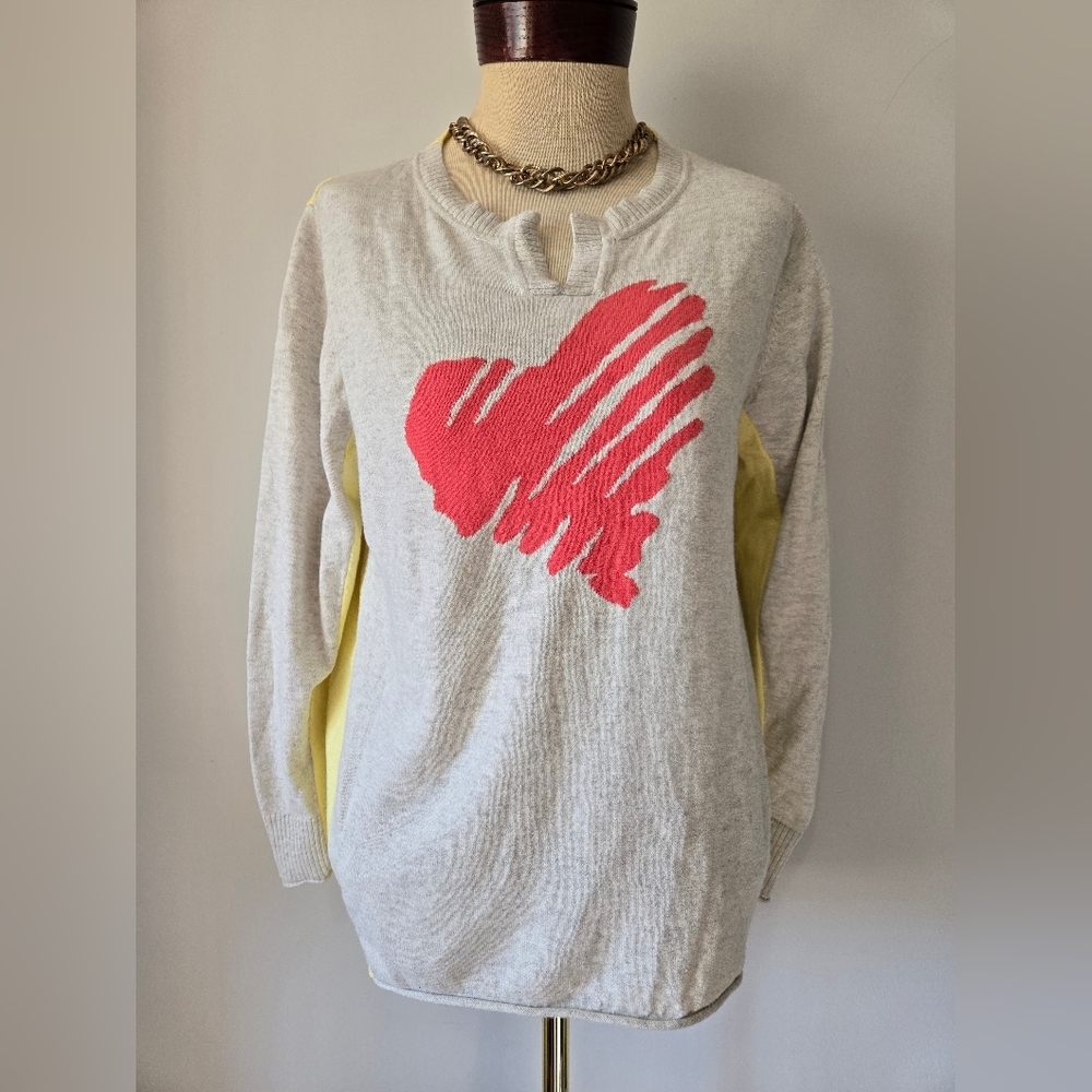 LISA TODD Cotton Cashmere Gray And Yellow Sweater with Pink Heart . Size Large